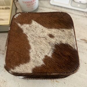Cowhide Square Travel Jewelry Box
